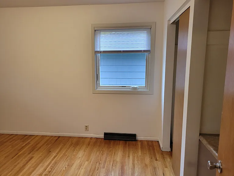 125 Pfau St — Photo 21