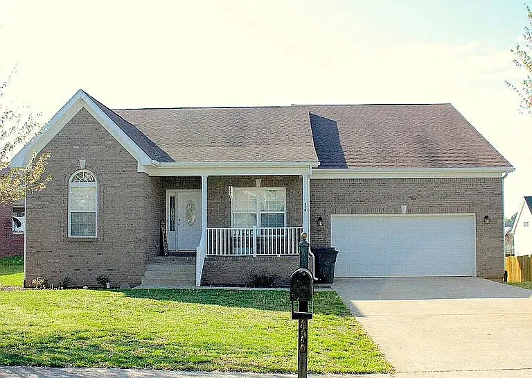 318 Vineland Place Dr