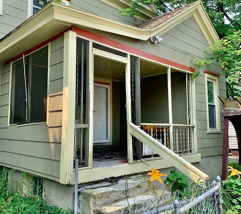 1st image of 329 Salt Springs Rd