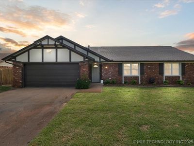 817 N Ivy St, Jenks, OK, 74037