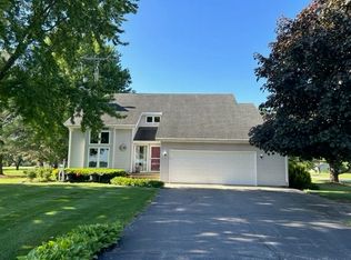 6043 Lora Ln, Belvidere, IL 61008