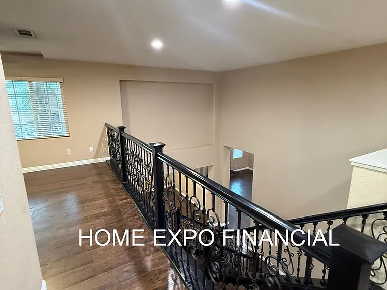 1456 Moonlight Dr — Photo 45