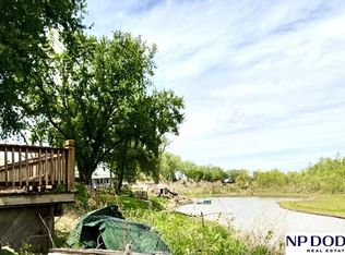 4879 Lake Shore Dr, Tekamah, NE 68061