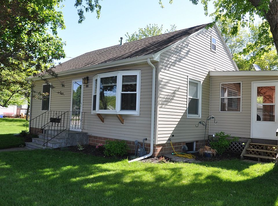 1st image of 803 N Tyler Ave