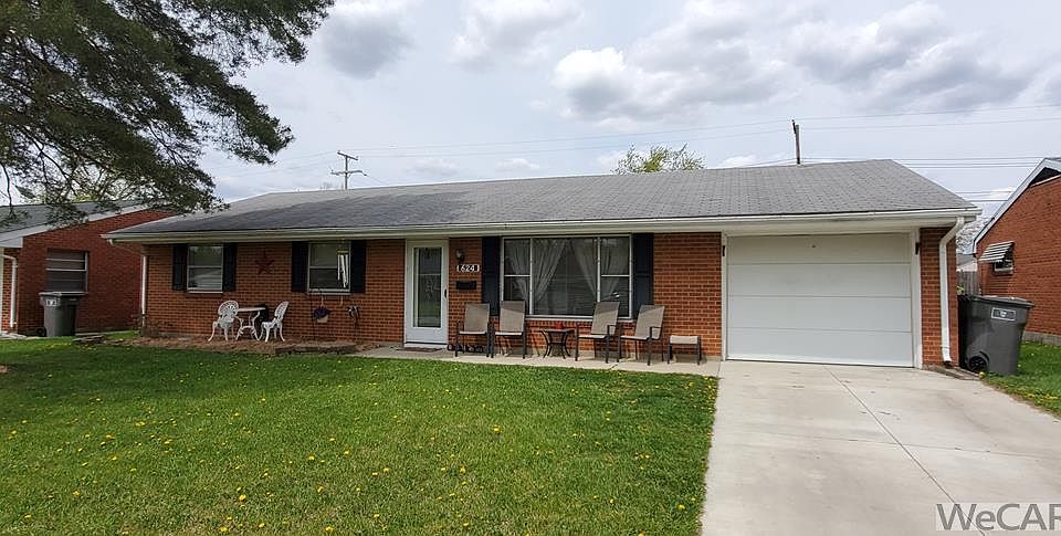 1st image of 624 Meadowbrook Dr
