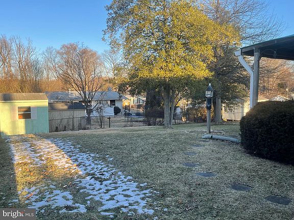 2nd image of 13708 Lionel Ln