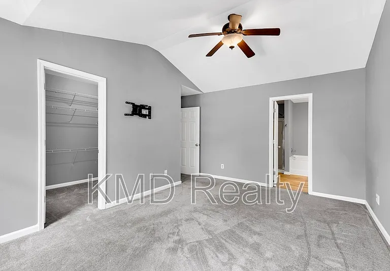 9598 Walkers Glen Dr — Photo 12
