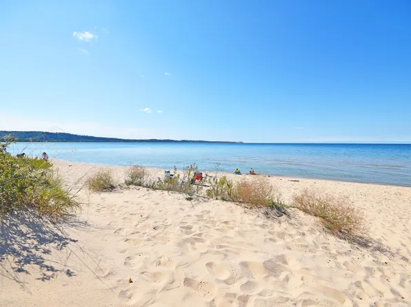13 Great Lakes, Glen Arbor, MI 49636