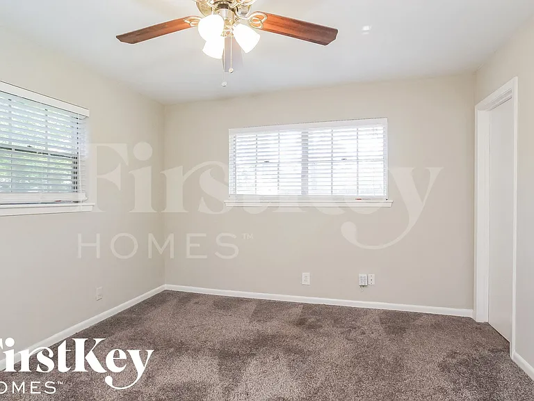 13322 Oak Leaf Ln — Photo 8