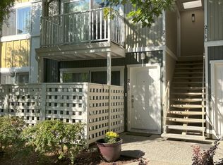 755 14th Ave APT 214, Santa Cruz, CA 95062