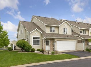 8867 Spring Ln, Woodbury, MN 55125