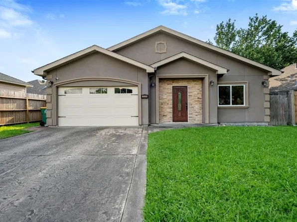 2526 Perez Rd, Pasadena, TX 77502