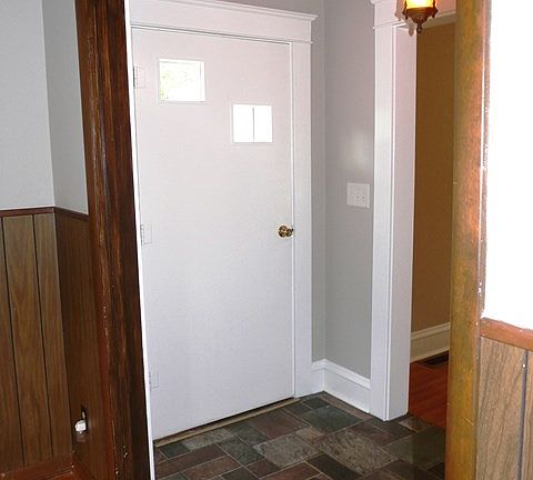 2nd image of 948 Scio St