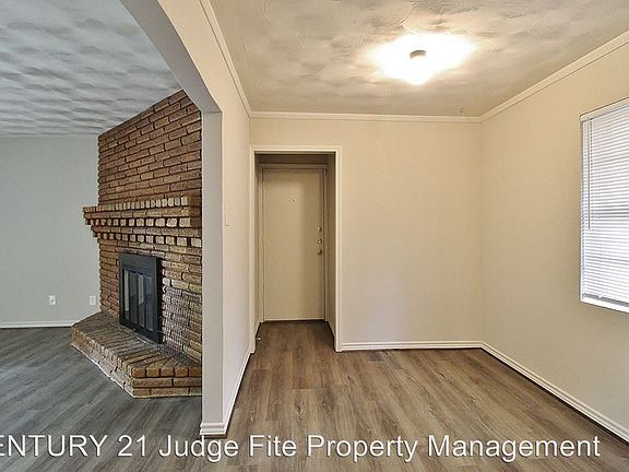 5th image of 609 Vince Ln