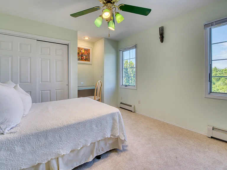 60 Dundee Ln — Photo 9
