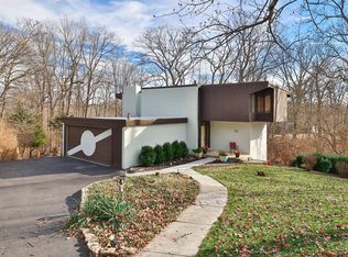 8288 Bridle Rd, Cincinnati, OH 45244