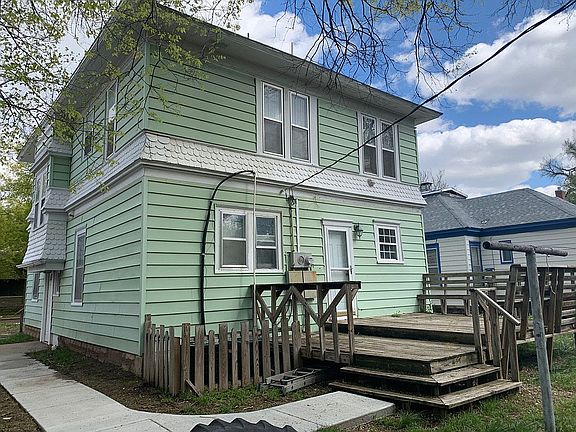 2nd image of 652 S 10th St