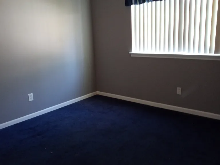 5668 Polk St — Photo 8