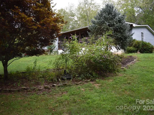 236 Silver Bluff Dr, Canton, NC 28716