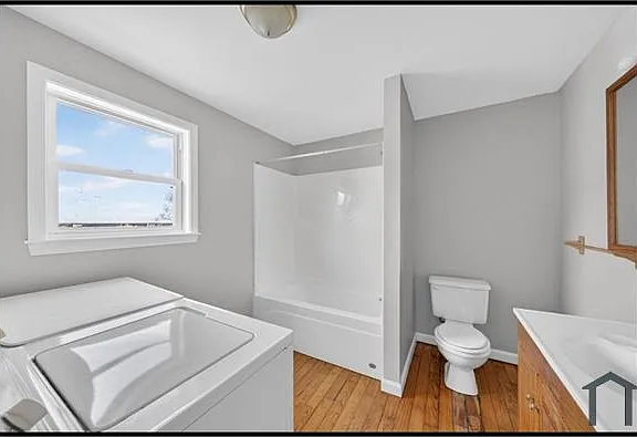 165 Grant St — Photo 6