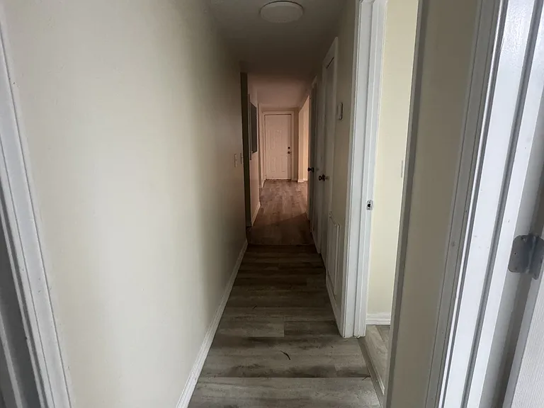 1011 Carter St — Photo 9