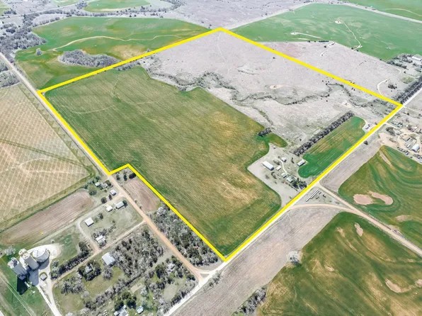 225 NW 160th Rd, Harper, KS 67058