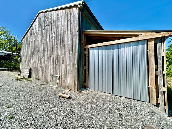 4th image of 86 Rose Rd