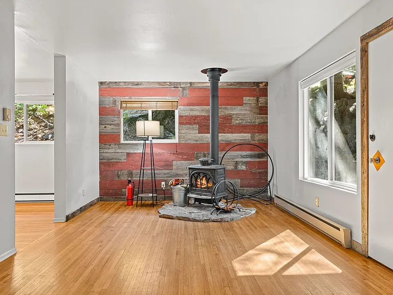 765 Bunker Dr — Photo 11
