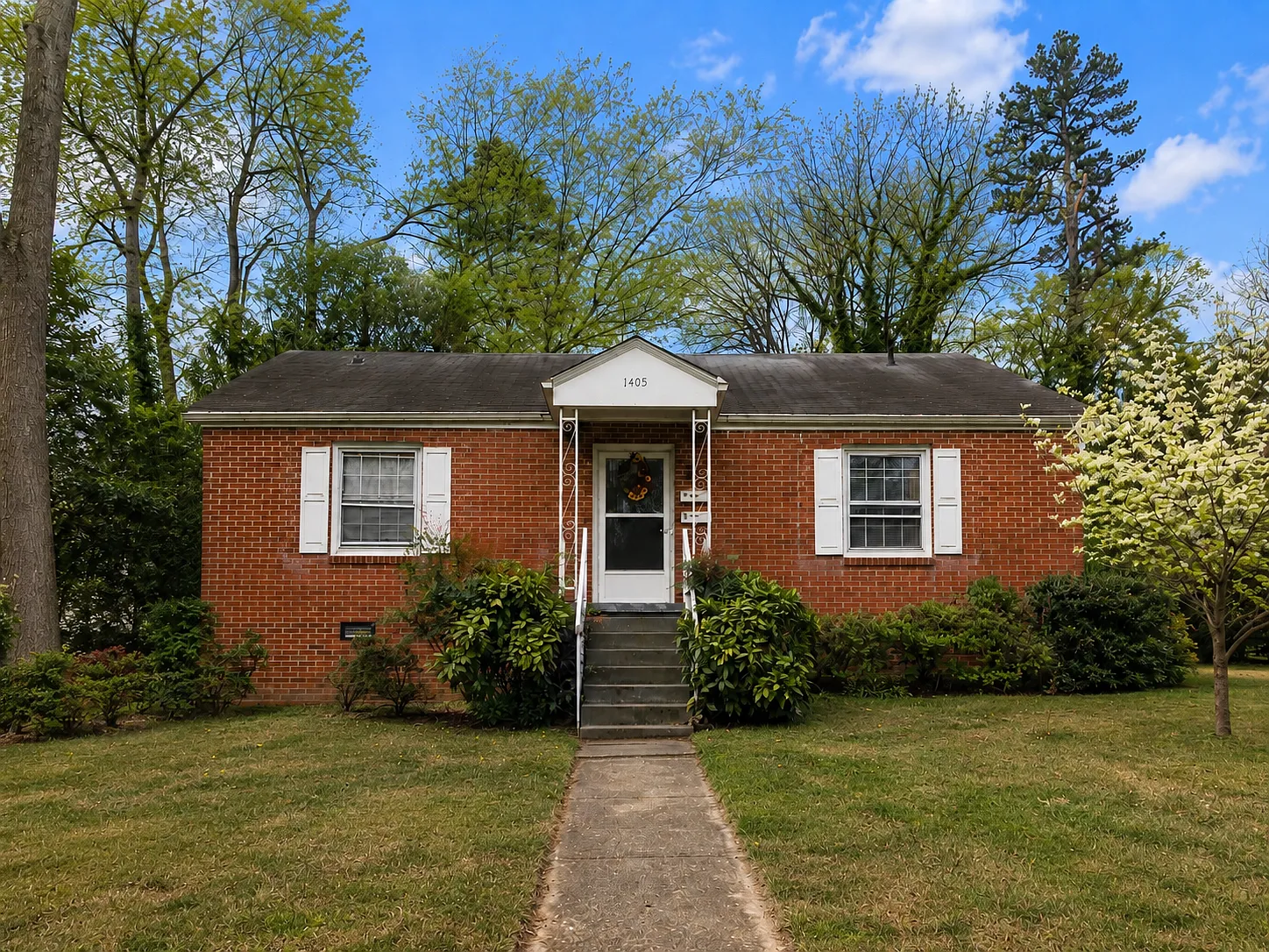 2 bed, $950 — Photo 1