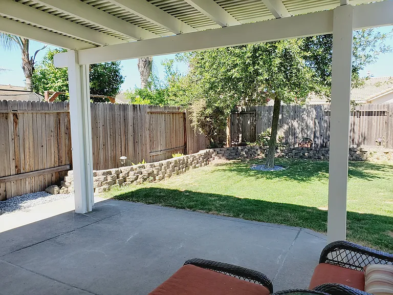 3070 Hawaii Ct — Photo 17