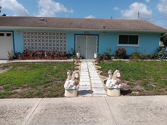2nd image of 833 Channing Rd