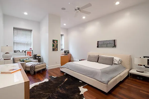 Sold by Corcoran | media 21