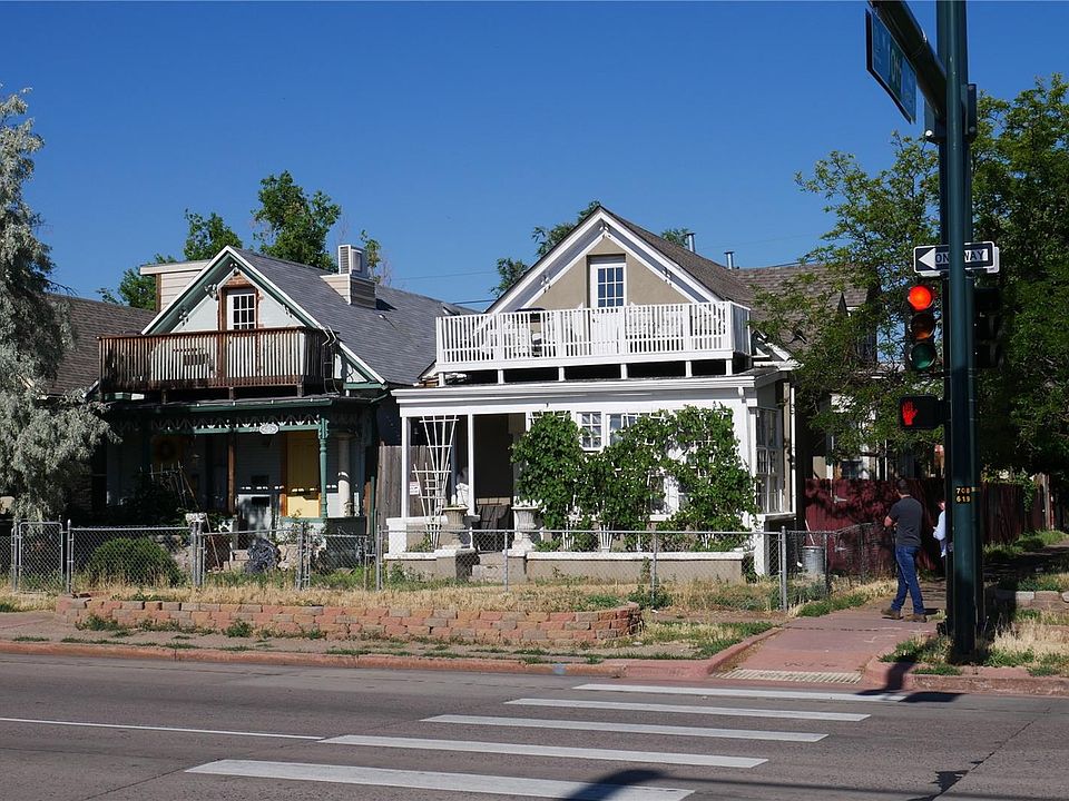 2nd image of 977 Kalamath St