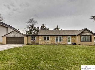 6035 Hamilton St, Omaha, NE 68132