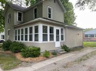 134 Palmer Ave, Colon, MI 49040