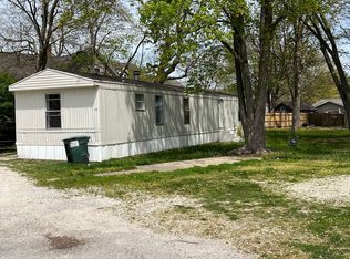 701 N Carico St, Tuscola, IL 61953