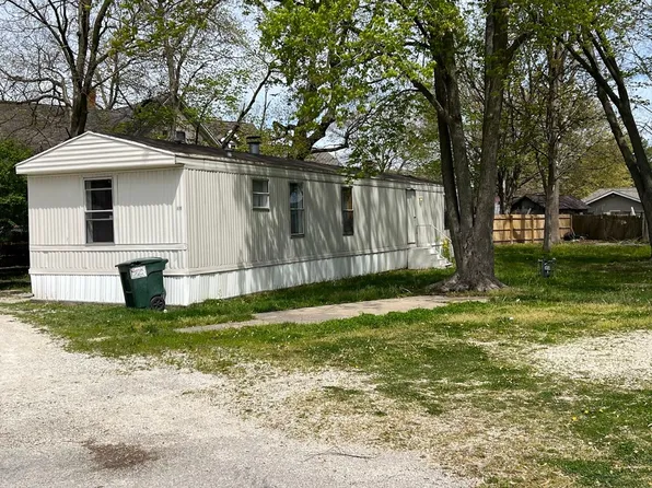 701 N Carico St, Tuscola, IL 61953