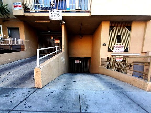 2nd image of 302-316 S New Hampshire Ave #302