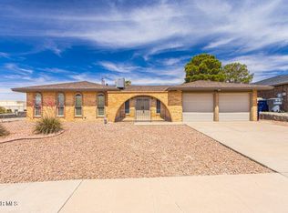 801 Tepic Dr, El Paso, TX 79912