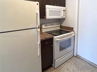 699 NE 86th St APT 3, Miami, FL 33138