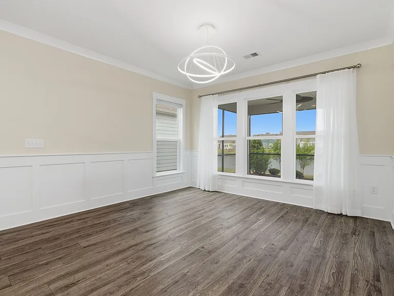 7129 Spoleto Dr — Photo 22