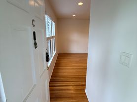 911 11th St, Santa Monica, CA