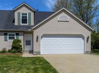 1320 Indian Pointe Dr, Willoughby, OH 44094