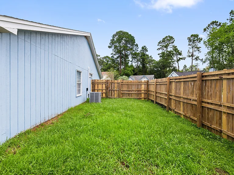3045 Yorktown Cir — Photo 44