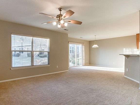 3rd image of 12832 Mayfair Way Unit B