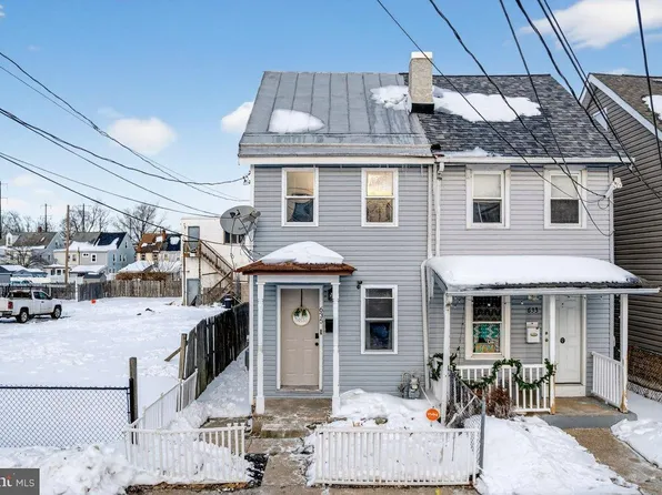 635 Spruce St, Bristol, PA 19007