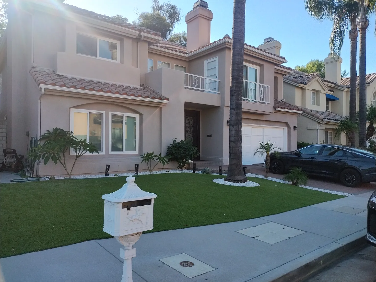 5 bed, 2792 sqft, $6,450 — Photo 3