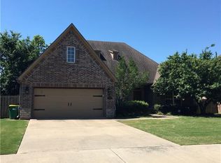 529 Gascony Ave, Springdale, AR 72764