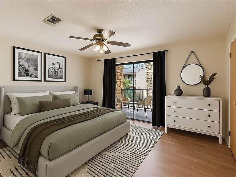 500 E Riverside Dr #216 — Photo 9
