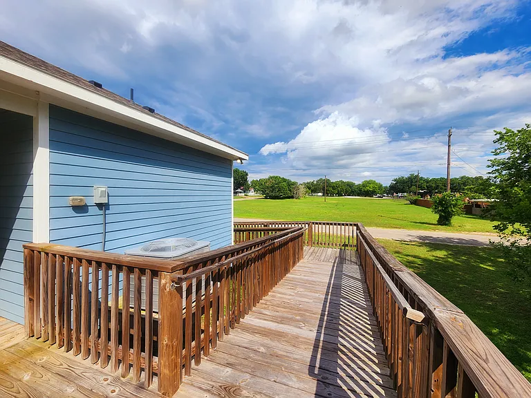 502 Migl St #B — Photo 10